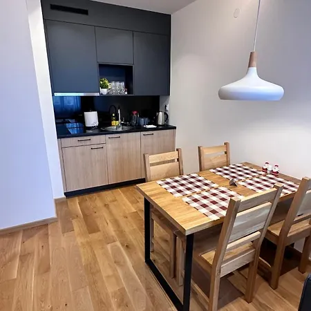 Zlatni Javor 207 Ξενοδοχείο με διαμερίσματα Τζαχορίνα